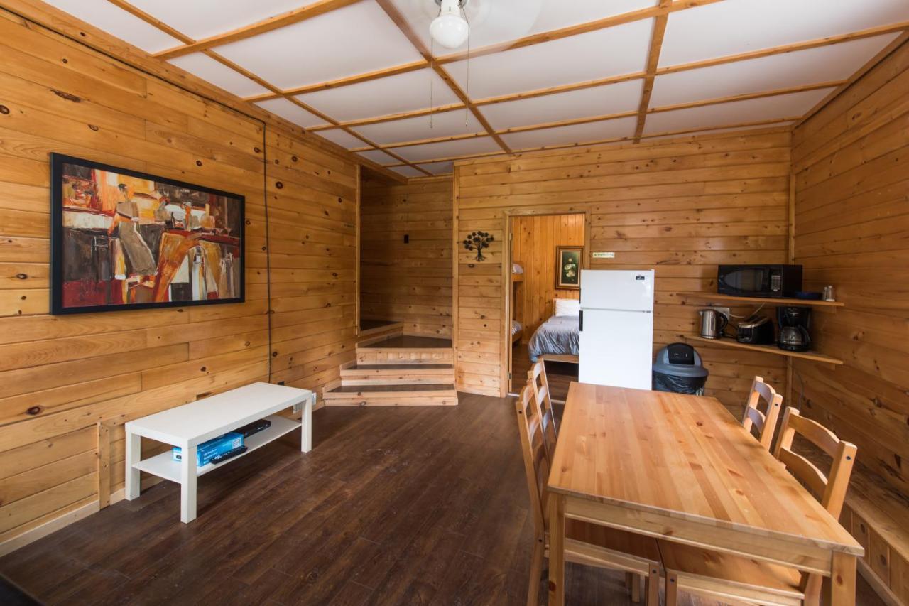 Madawaska Lodge-Cottage Luaran gambar