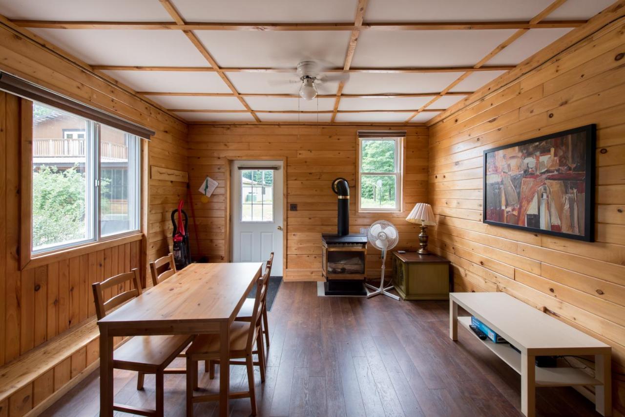 Madawaska Lodge-Cottage Luaran gambar