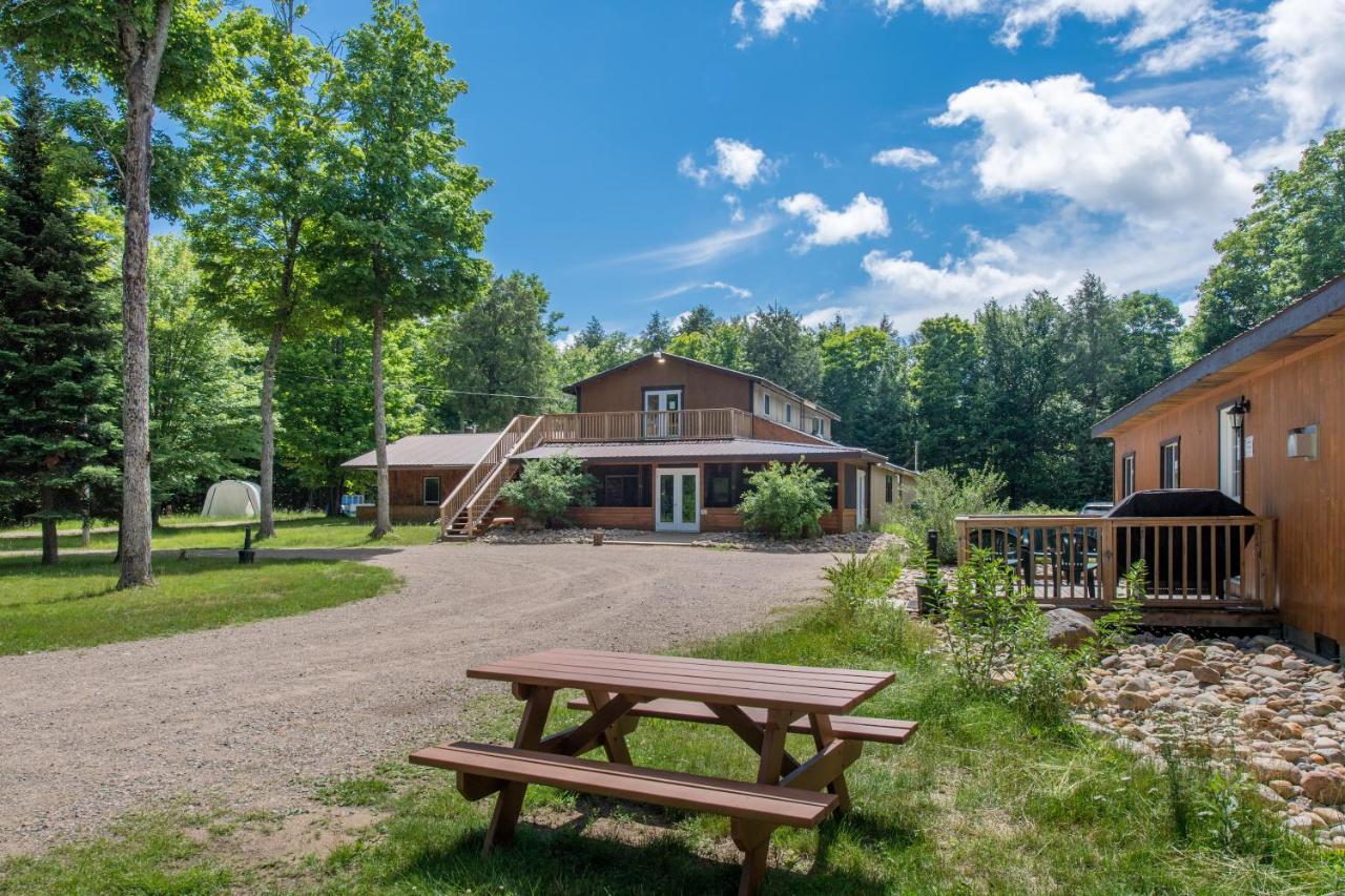 Madawaska Lodge-Cottage Luaran gambar
