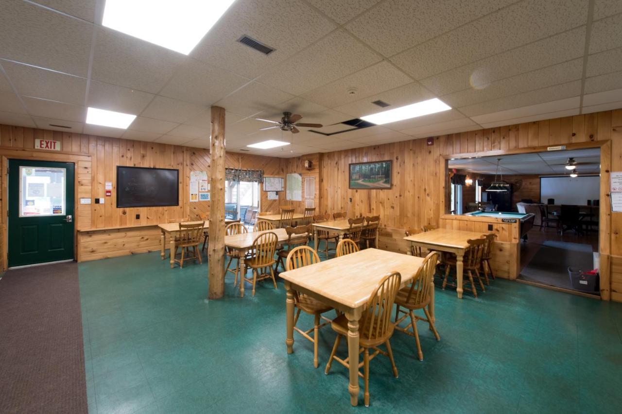 Madawaska Lodge-Cottage Luaran gambar
