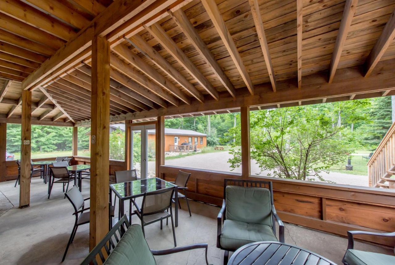 Madawaska Lodge-Cottage Luaran gambar
