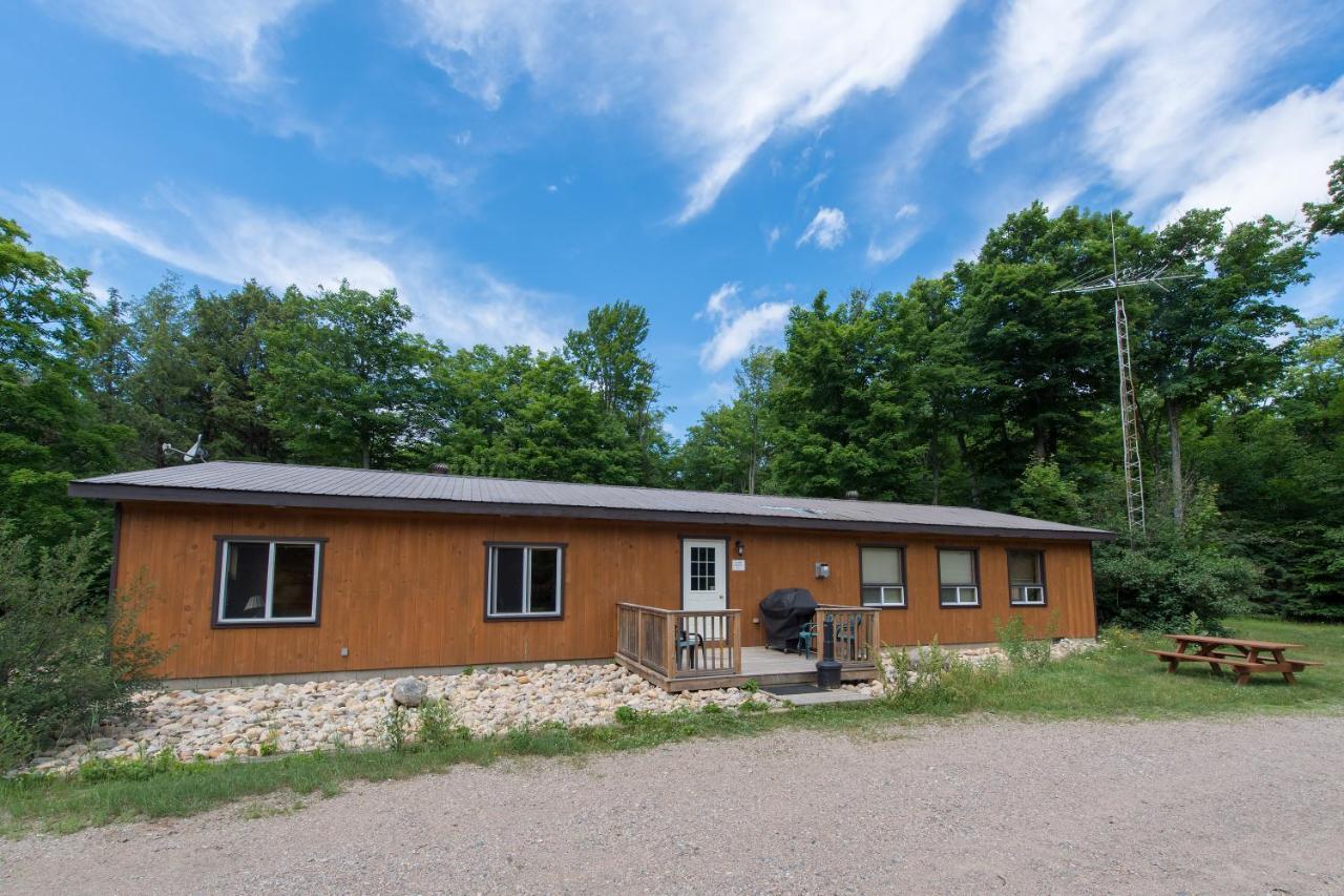 Madawaska Lodge-Cottage Luaran gambar