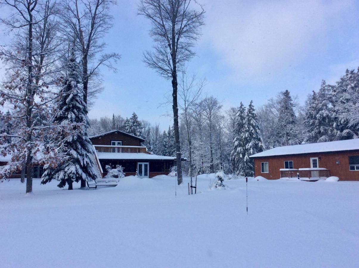 Madawaska Lodge-Cottage Luaran gambar